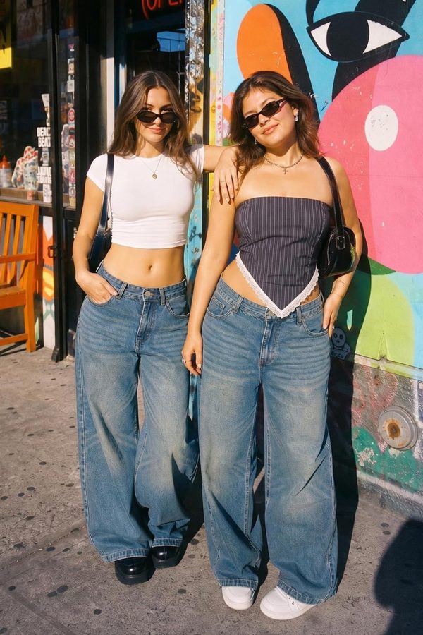 1788142840787567.jpg Women's 12.8 OZ Stretch High Rise Faded Wash Wide Leg Flap Back Pockets Jeans